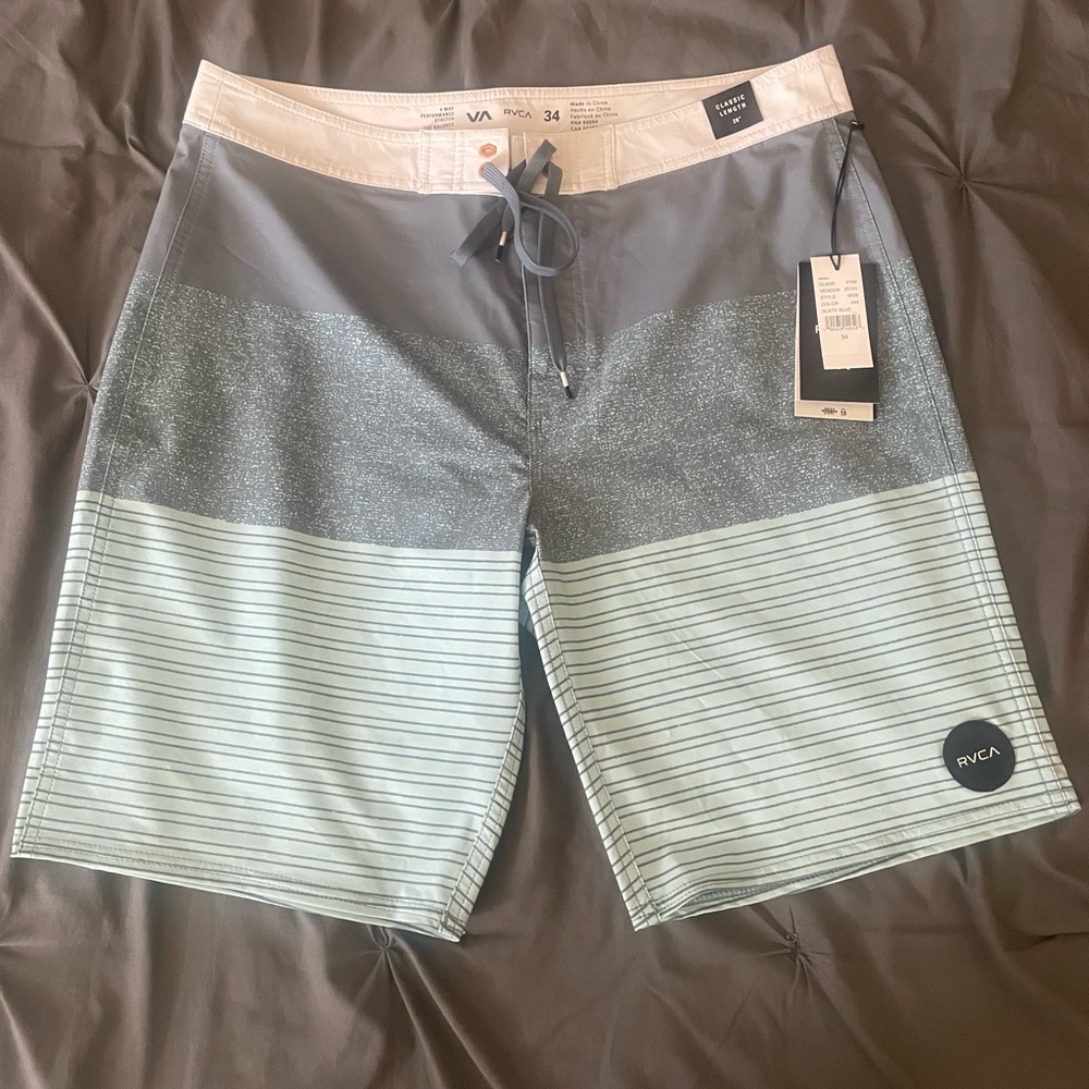 RVCA Men's Gray and White Board Shorts